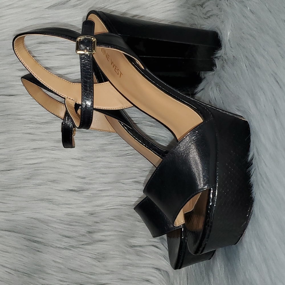Nine West black leather heel